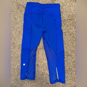 Lululemon Blue Athletic Leggings cropped